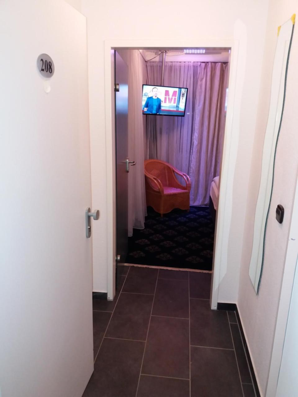 Hotel Aris Зарштедт Экстерьер фото