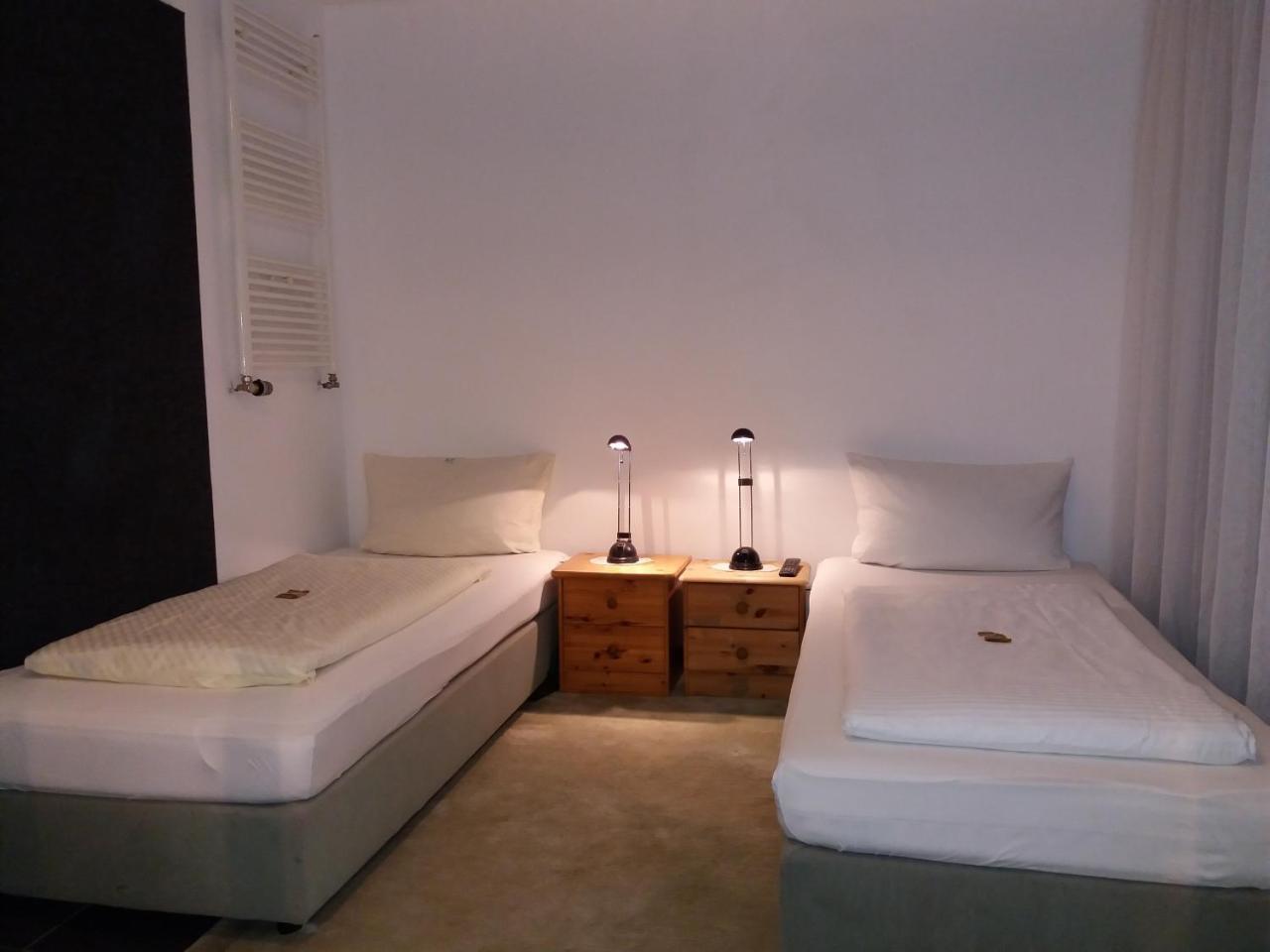 Hotel Aris Зарштедт Экстерьер фото