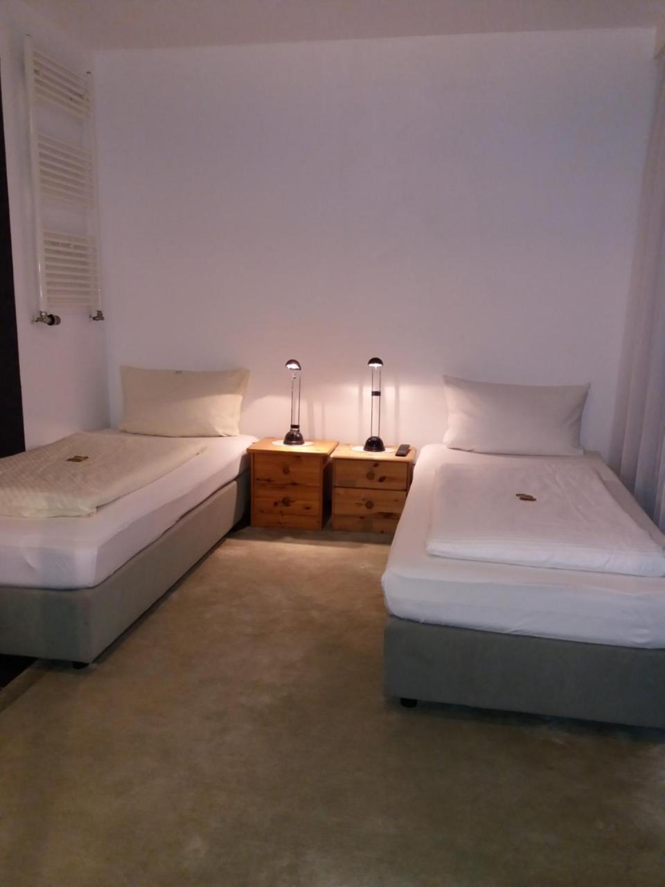 Hotel Aris Зарштедт Экстерьер фото