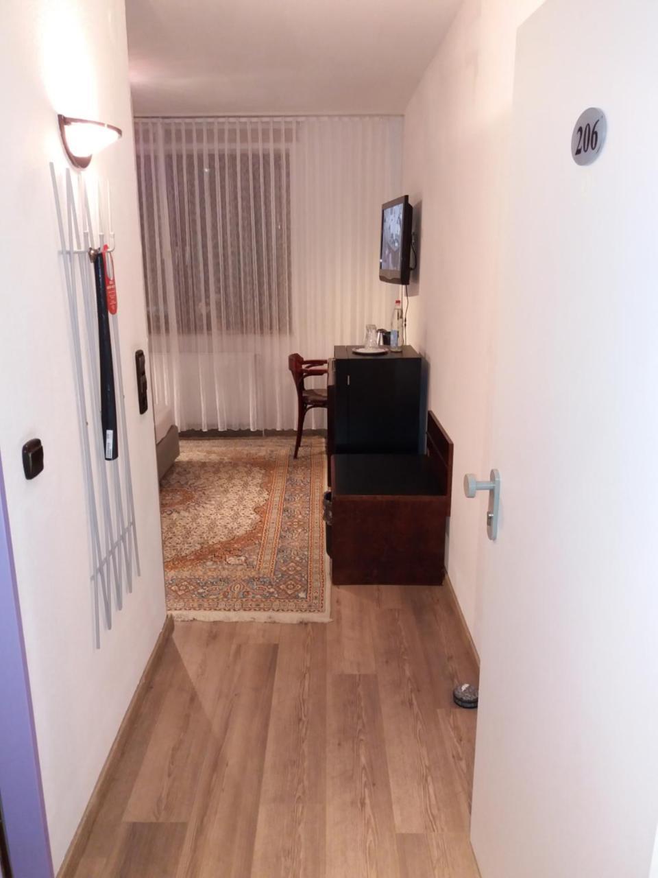 Hotel Aris Зарштедт Экстерьер фото